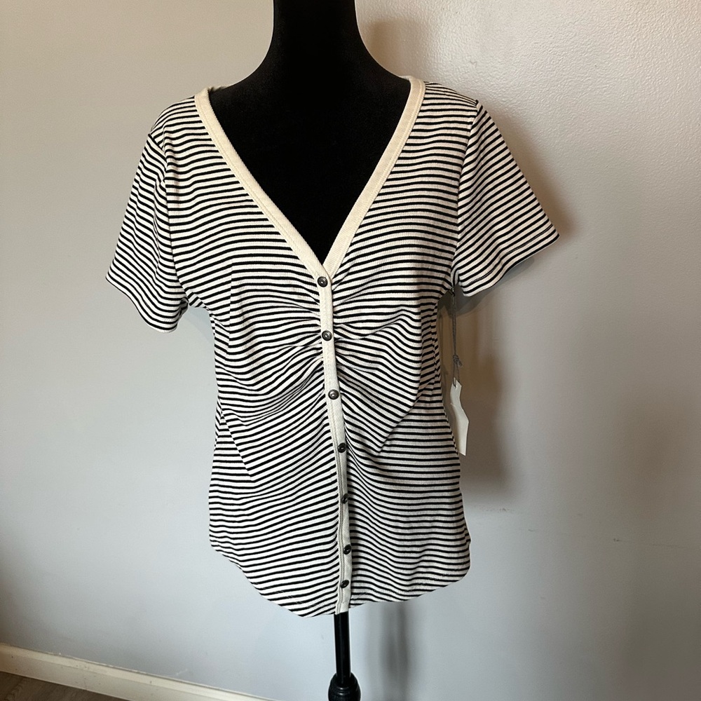 Nine Britton Black and Cream Buttoned Ruched Top